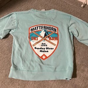 teal pullover, Matterhorn Ski Bar logo